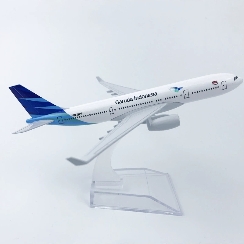 B737 16 cm Air Garuda Indonési - Badminton Indonesia avis et prix